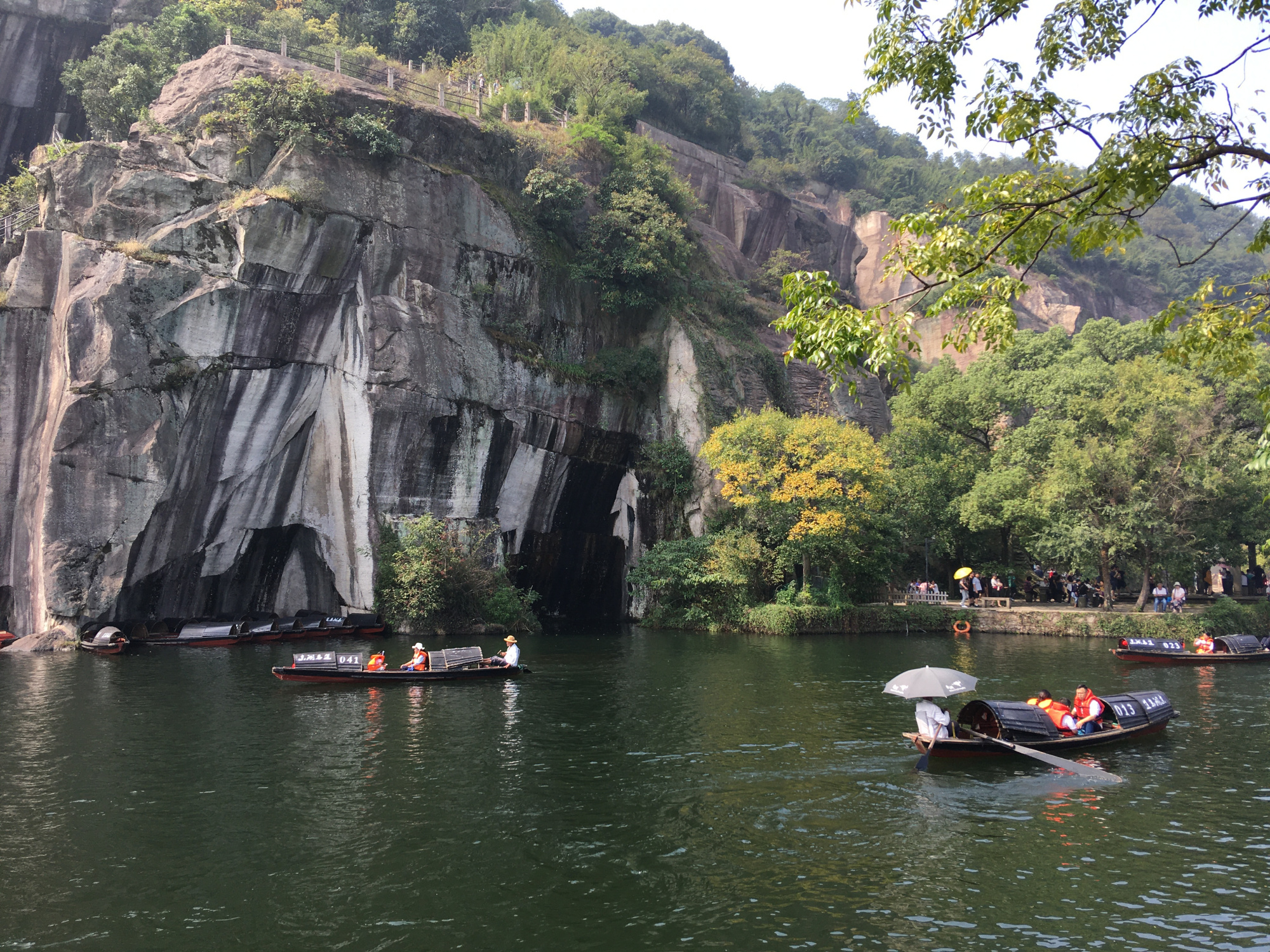 绍兴东湖景区游记,古代采石场如今网红打卡地,门票50元,值