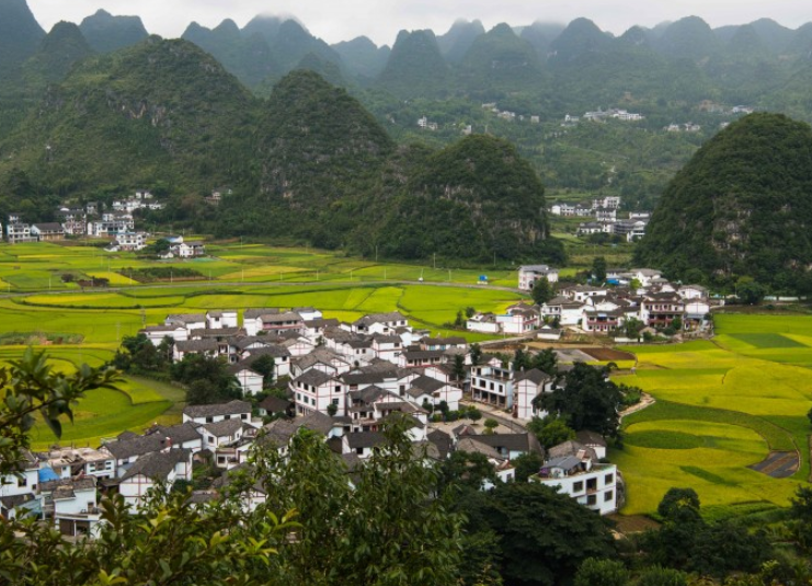 "天下奇观"中国西南喀斯特地貌,贵州万峰林风景!