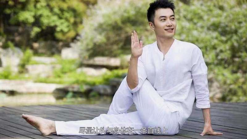 瑜伽训练结束后放松动作:简单几个动作,摒弃杂念,放松全身心,体育,健美健身,好看视频
