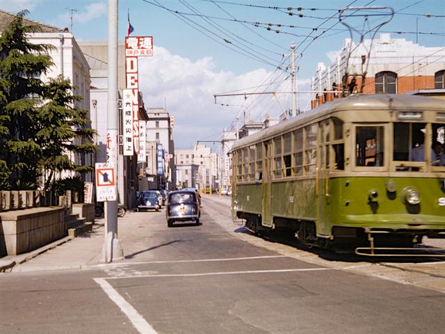 1496年,本愿寺莲如在大阪修建石山本愿寺.
