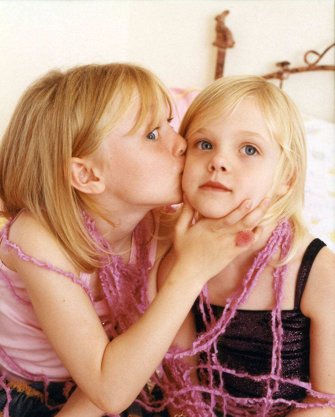 达科塔·范宁和艾丽·范宁姐妹,最成功的姐妹童星长大了