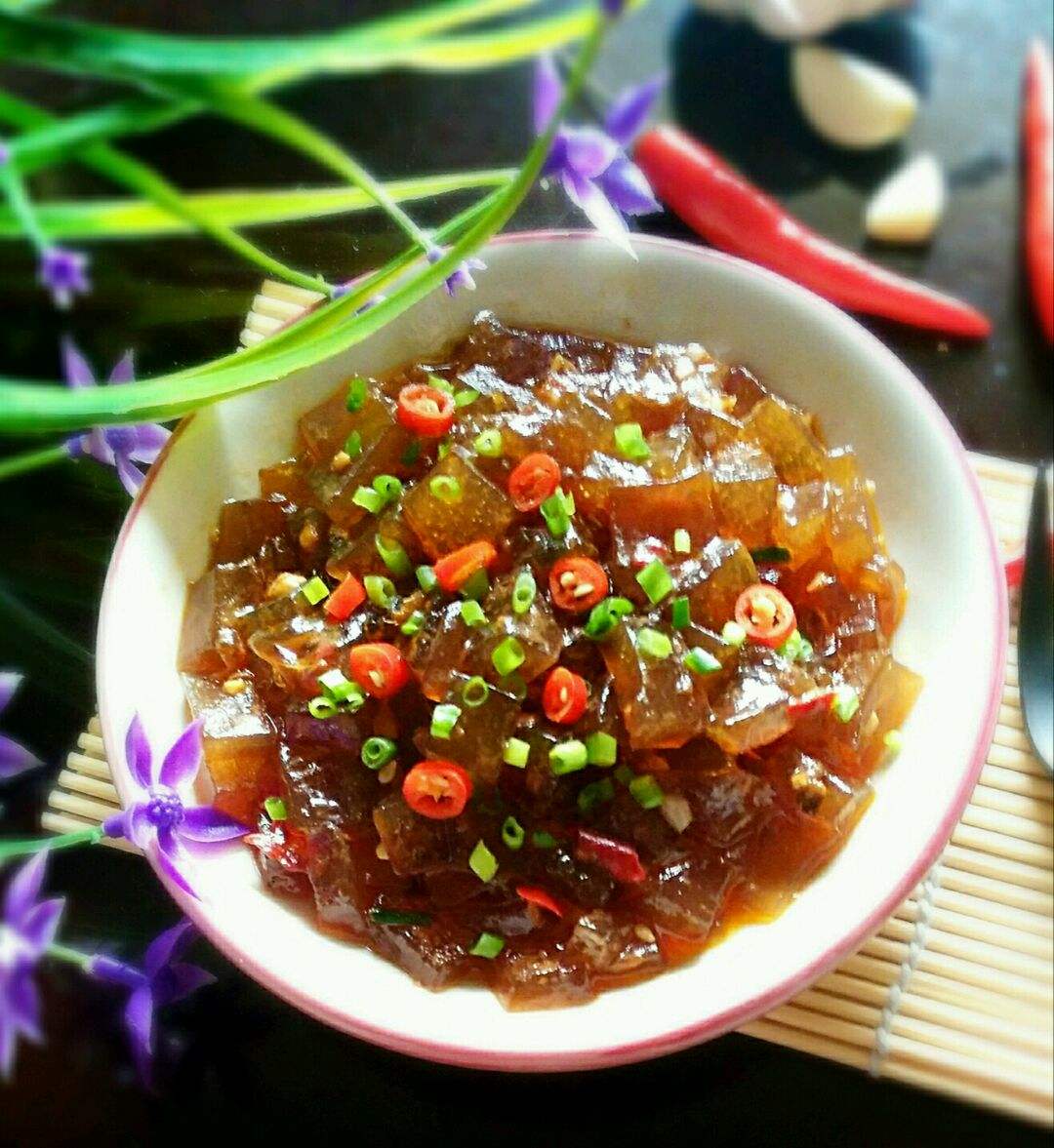 它是夏天"受欢迎"的一道菜,做法简单口感软糯,大人小孩都爱吃