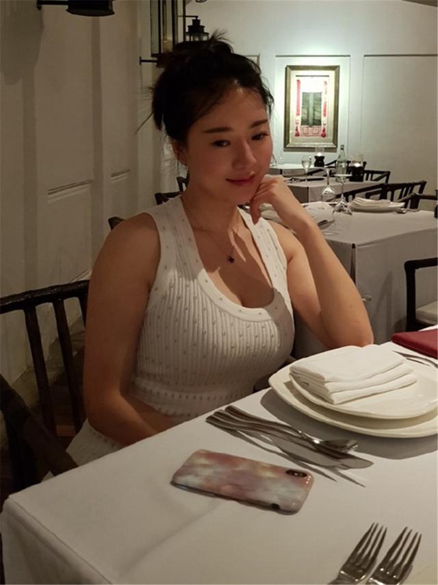 刘强东事件女主角私照,难怪他会管不住自己