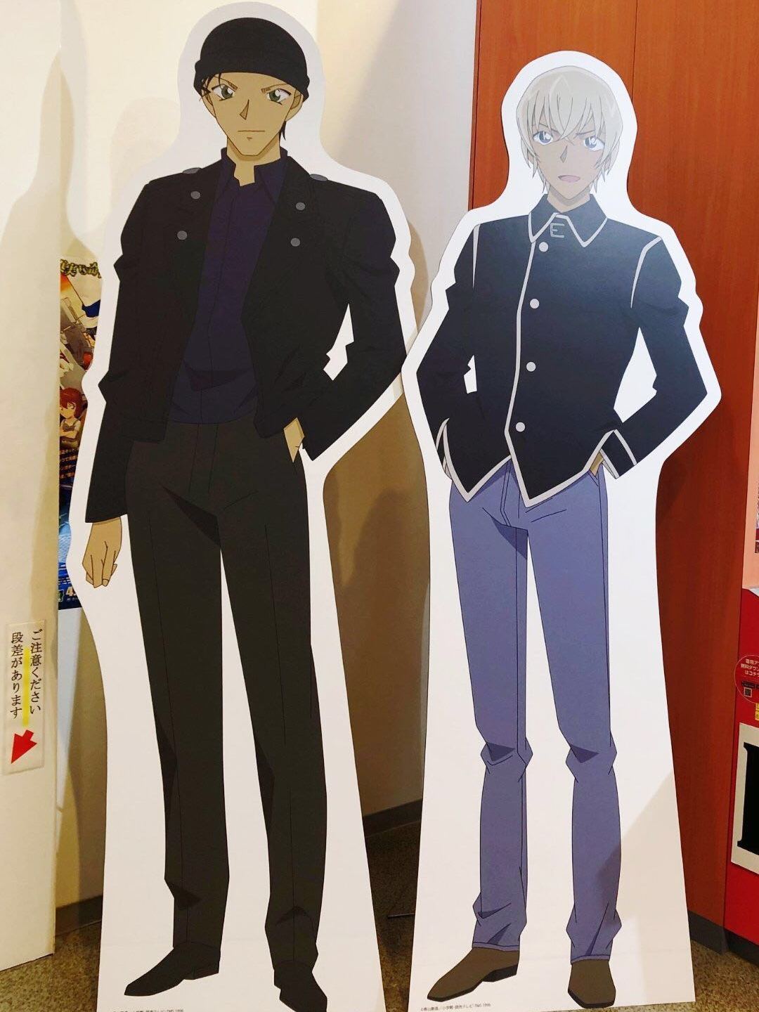 名侦探柯南:官方公然卖腐,等身立牌赤井秀一和安室透在一起