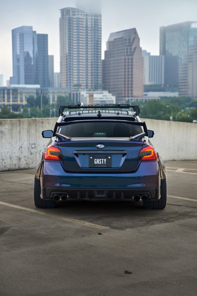 斯巴鲁 sti ii代重度改装,彩虹色加宽体等于性能猛兽