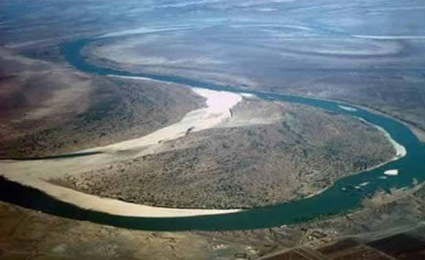 额尔齐斯河 额尔齐斯河为鄂毕河最大的支流,流经中国,哈萨克斯坦