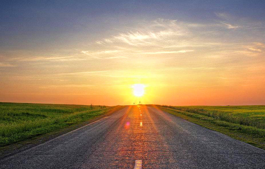 2019年愿芳华不负奋斗的你,励志的短语是前进路上最大的动力!