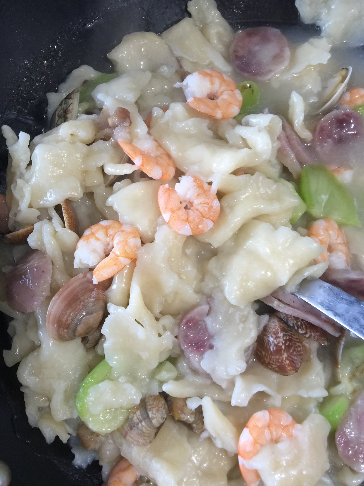 北方有面疙瘩,闽南有面粉粿