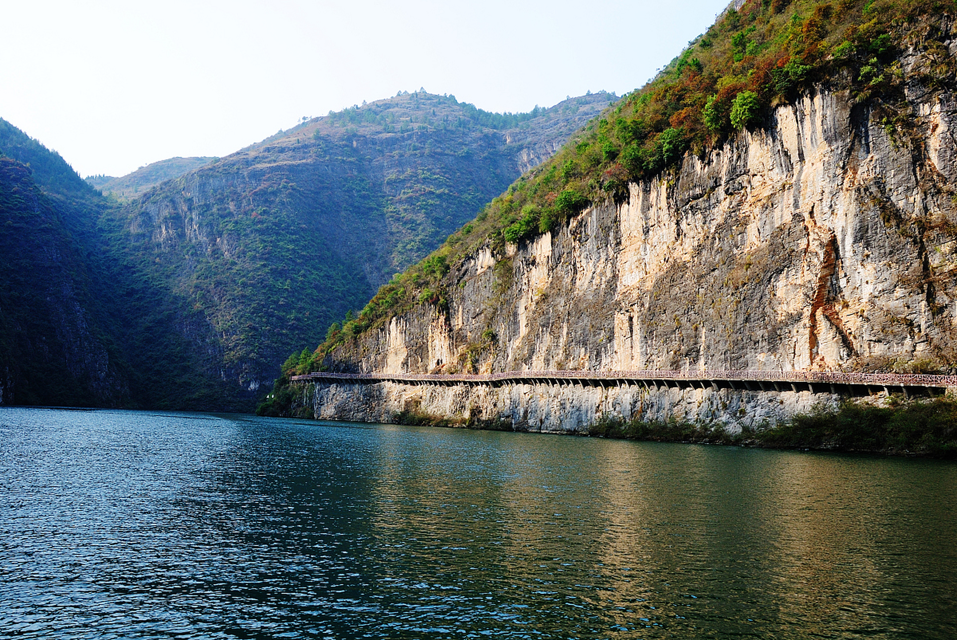 旅拍中国年# 淅川丹江风景名胜区位于河南省南阳市淅川县,是南水钡鼢