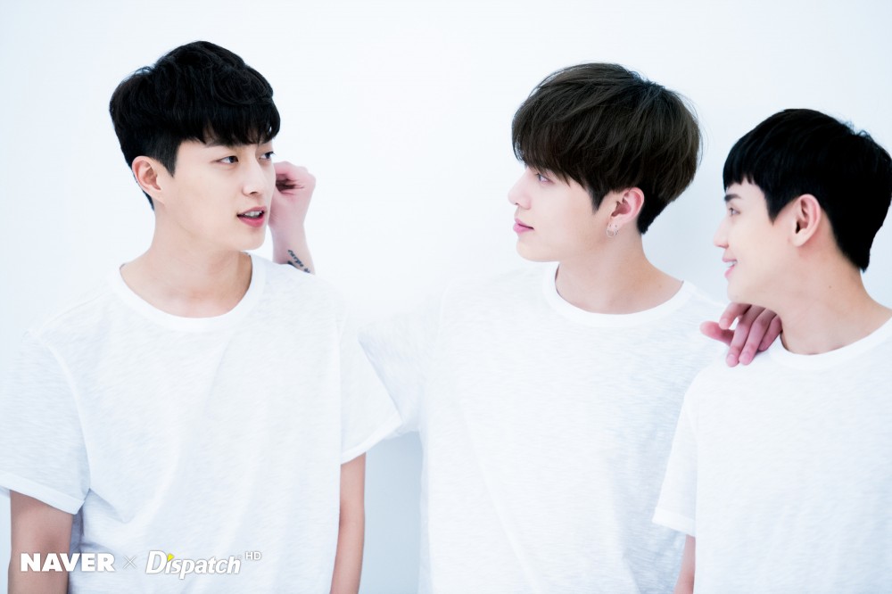 龙俊亨宣布退出highlight,认了看过郑俊英的"偷拍性爱影片"