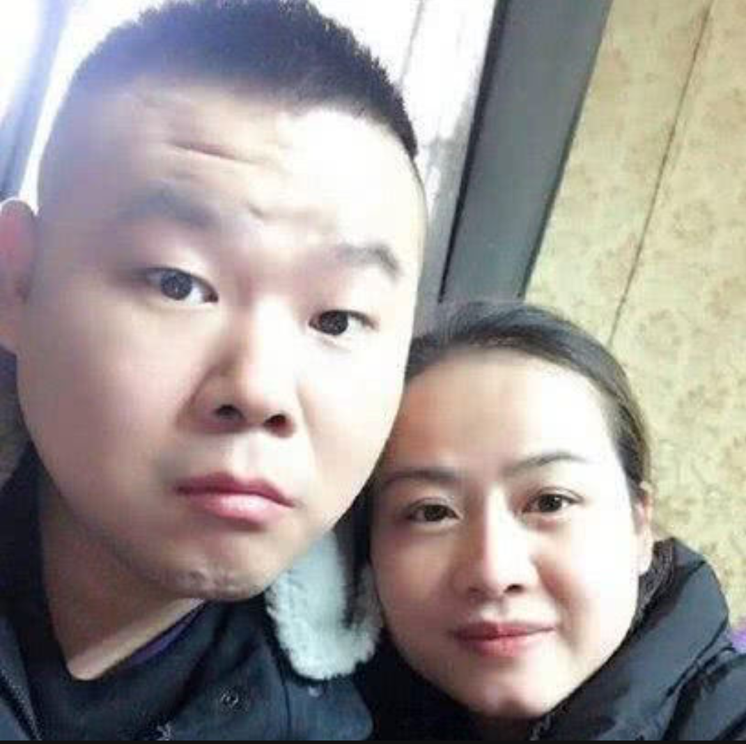 岳云鹏老婆生活素颜照曝光,比范冰冰还美,贤惠朴实还很霸气!