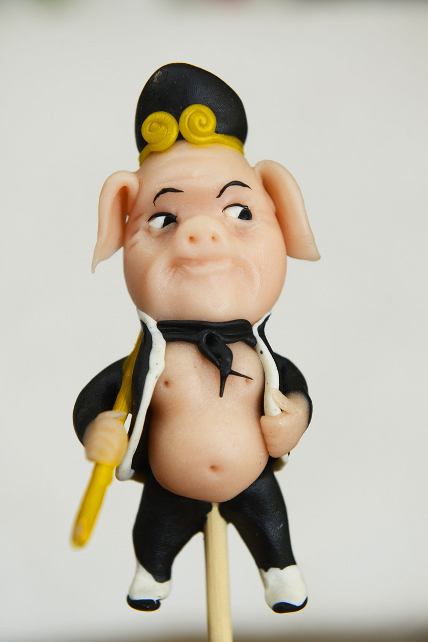 猪八戒有多少名字, 又名猪刚鬣(liè),玉帝惩罚下凡的天蓬元帅,观音取