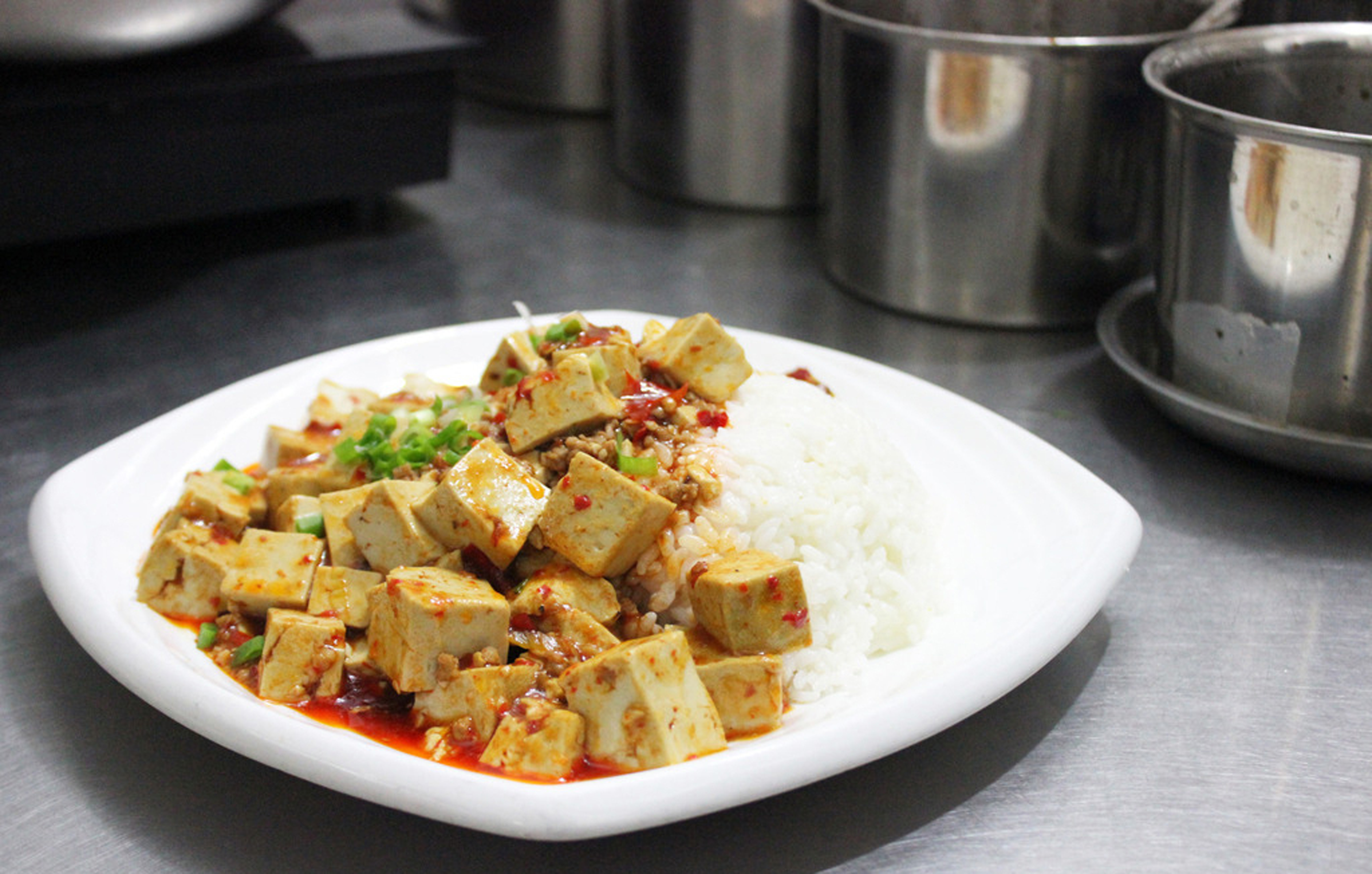 周末拿什么犒劳自己,六道美食来啦,麻婆豆腐盖饭