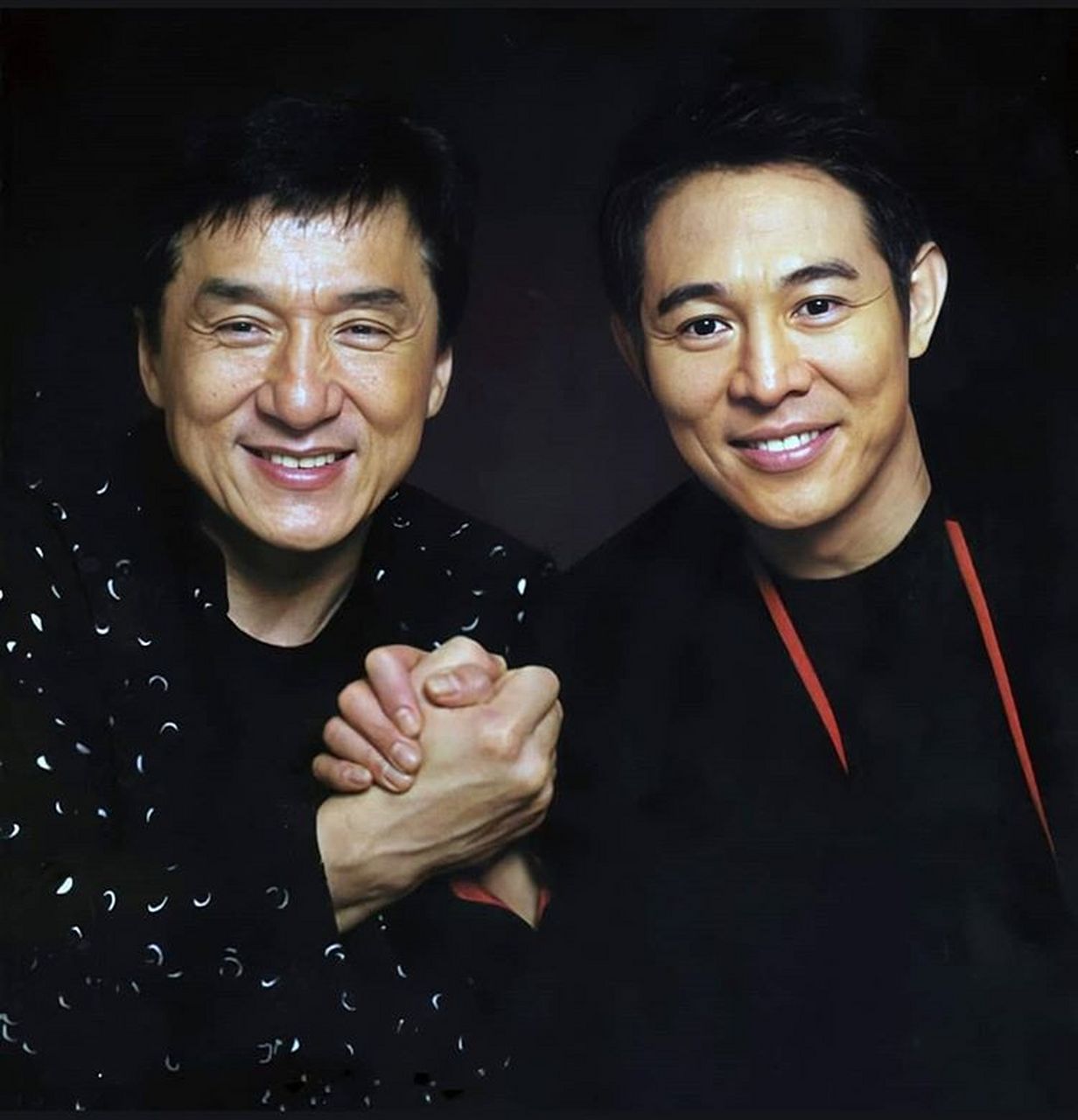 成龙大哥和李连杰合照,那时候真年轻.