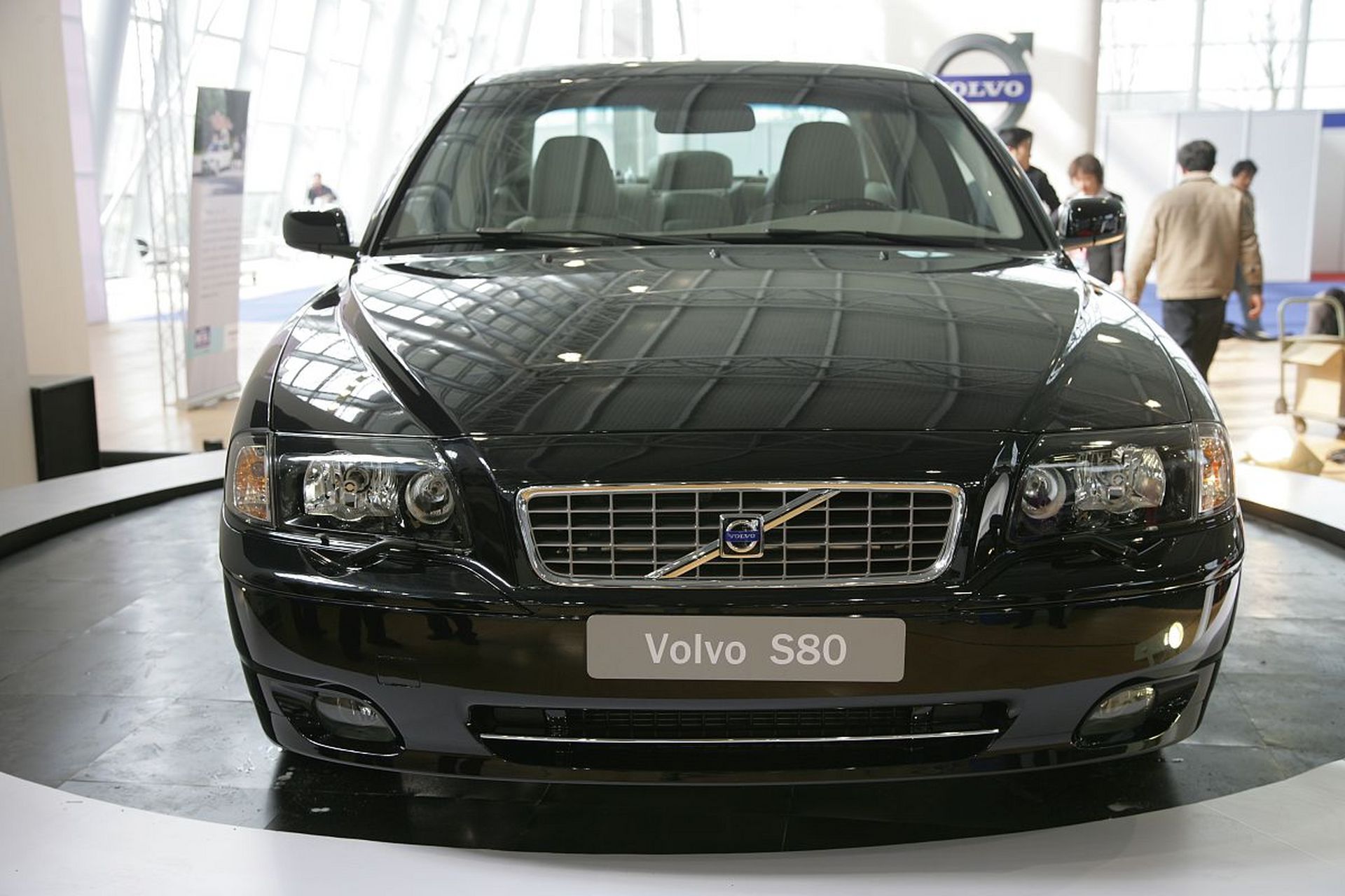 面对2014款沃尔沃s80 2.