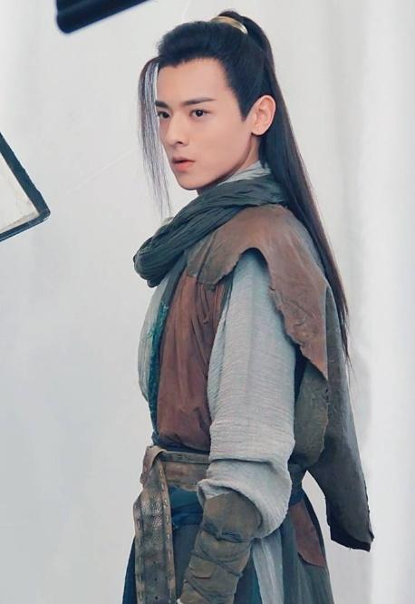 《新天龙八部》段誉造型曝光,颜值不输林志颖,造型却像颗绿白菜
