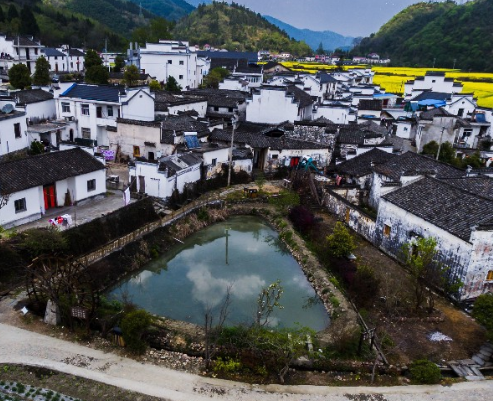 安徽石台县七都镇高路亭村,始建于唐代宗永泰年间