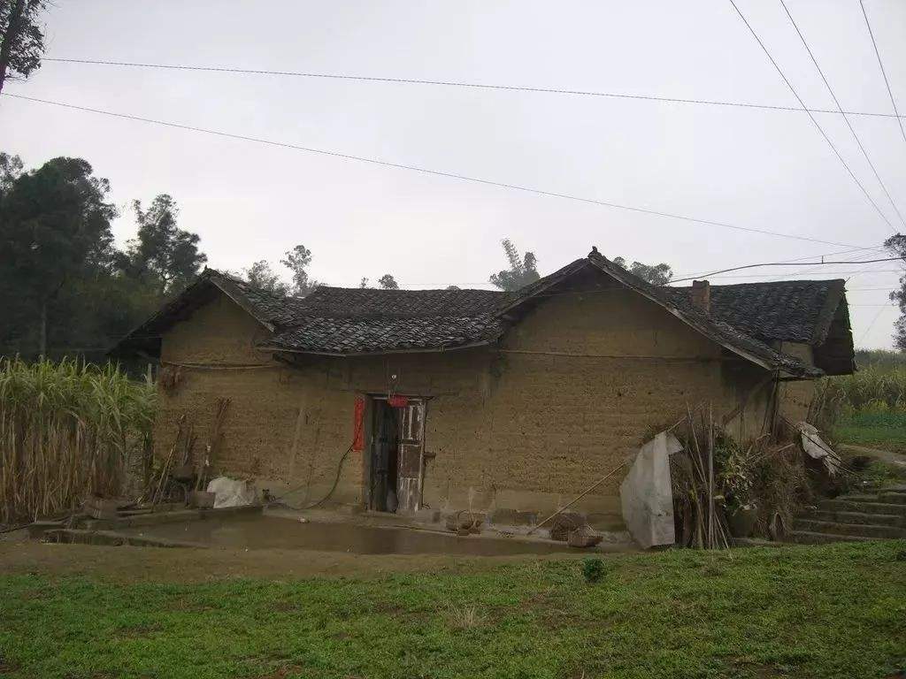 以前农村的土房子图片图片