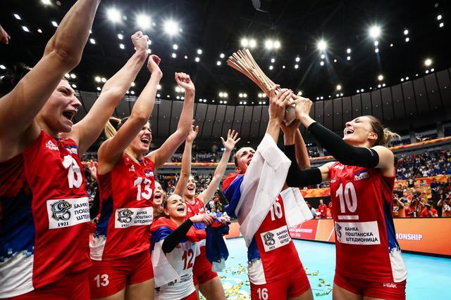 今天,fivb官网发布2018女排世锦赛"我们最喜爱的时刻"十佳镜头