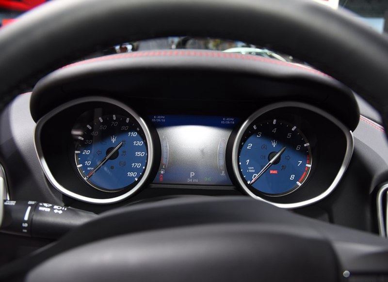 对玛莎拉蒂ghibli的鉴赏与解析,商务的气息,运动的氛围