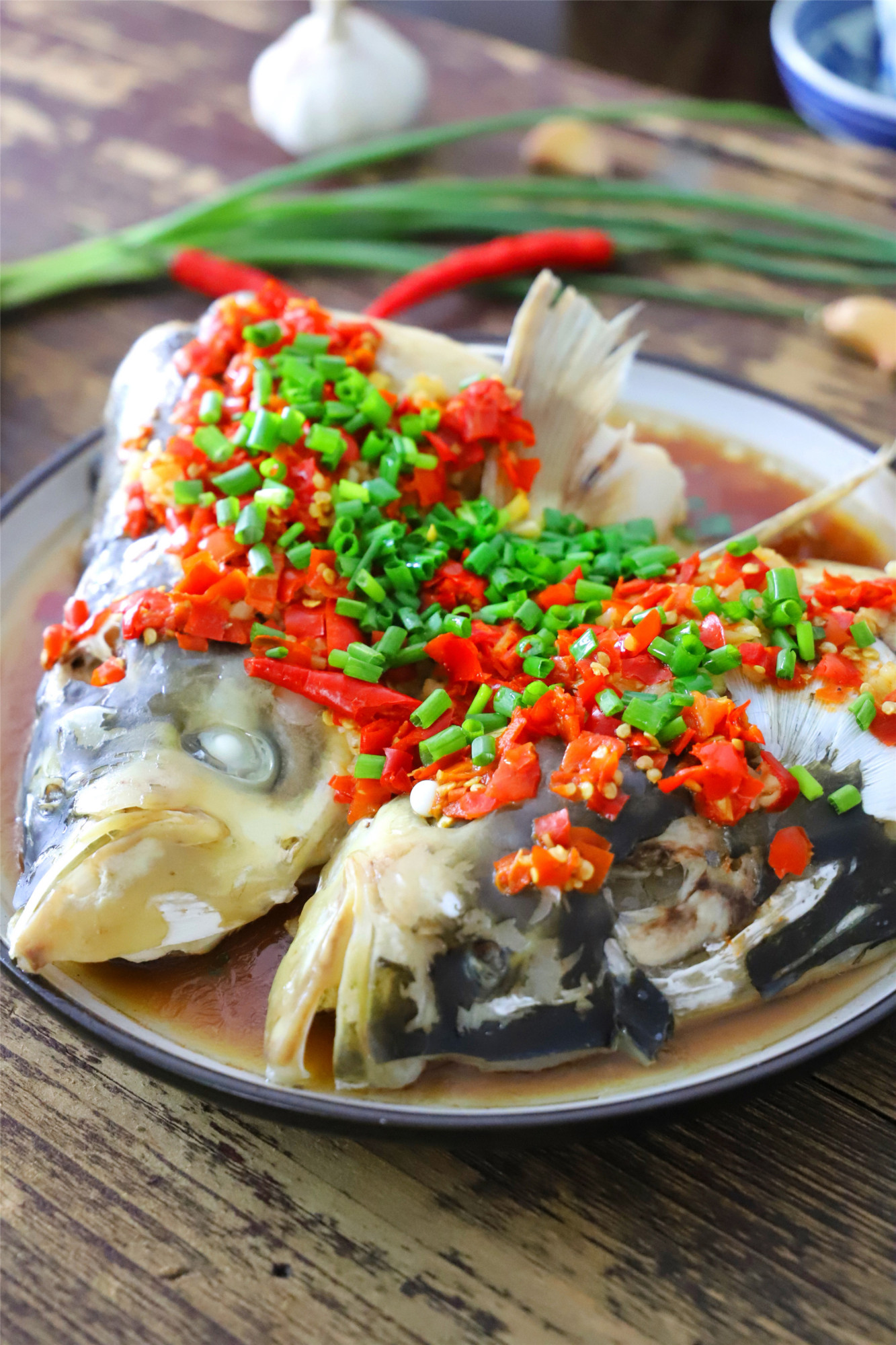 剁椒鱼头想要好吃有技巧,多加两步,鱼头香辣鲜美,又没有腥味