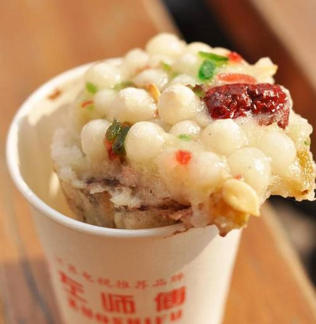 左师傅梅花糕:要说来南京不能错过的小吃,那榜单里一定会有梅花糕