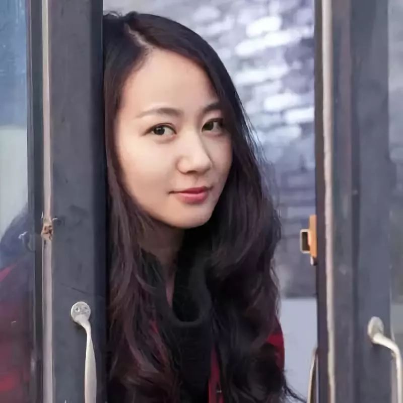 侯雯 | 缪斯的孩童正安寝梦中