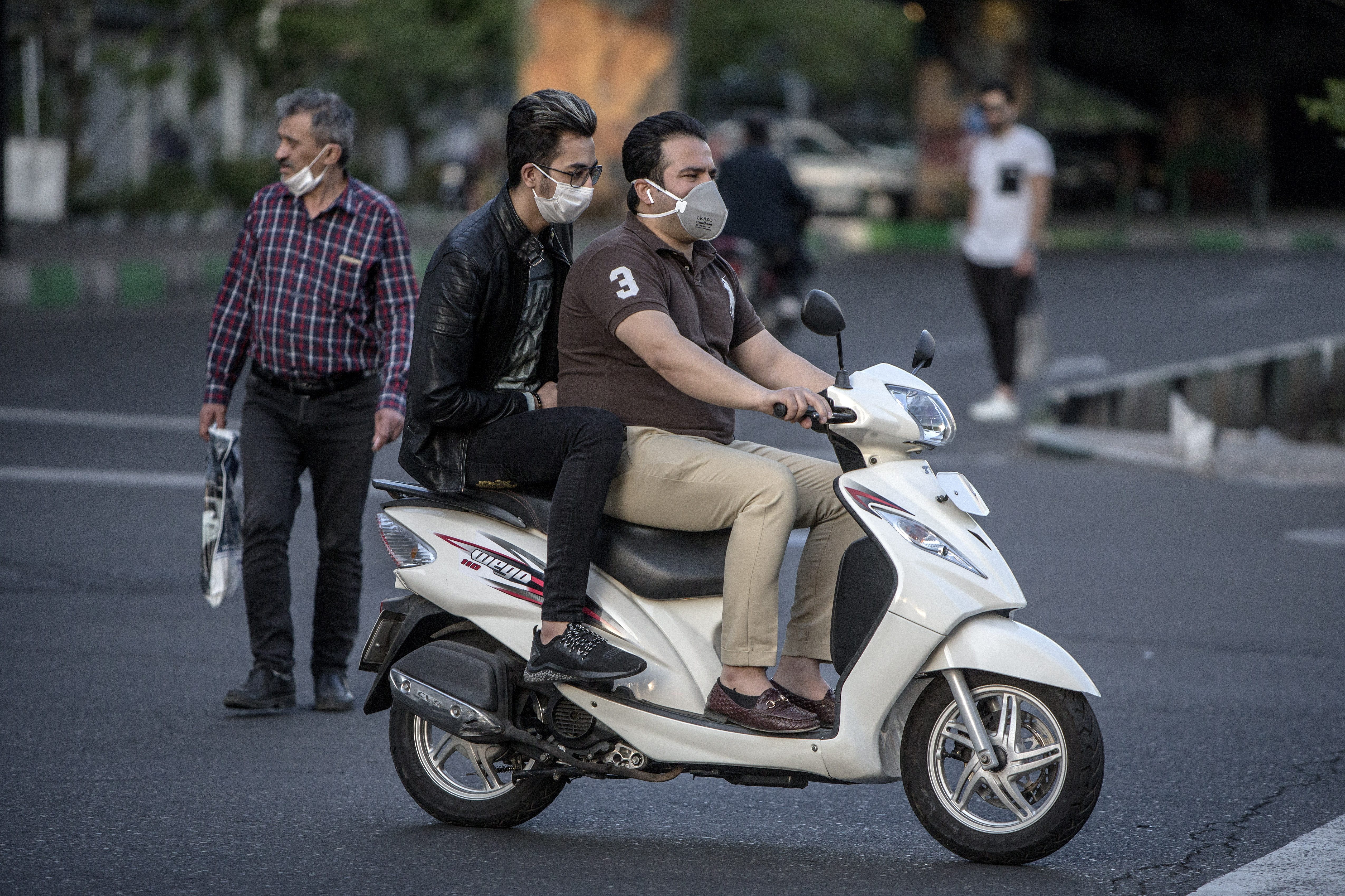 疫情下的伊朗德黑兰街头