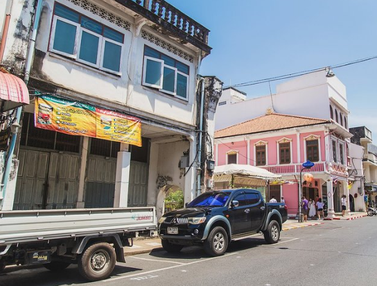 喜欢一个人独自走在街上,随性街头更能体现城市的美好