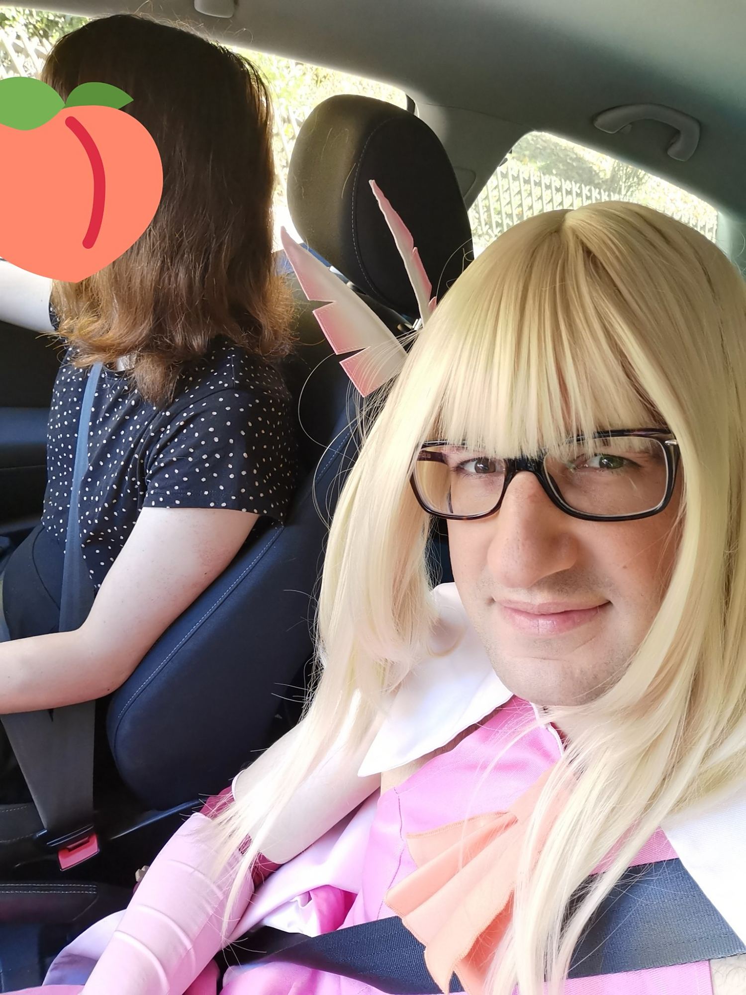 瑞士宅男失业一年后找到新工作,新办公室被他弄成宅男的理想乡!