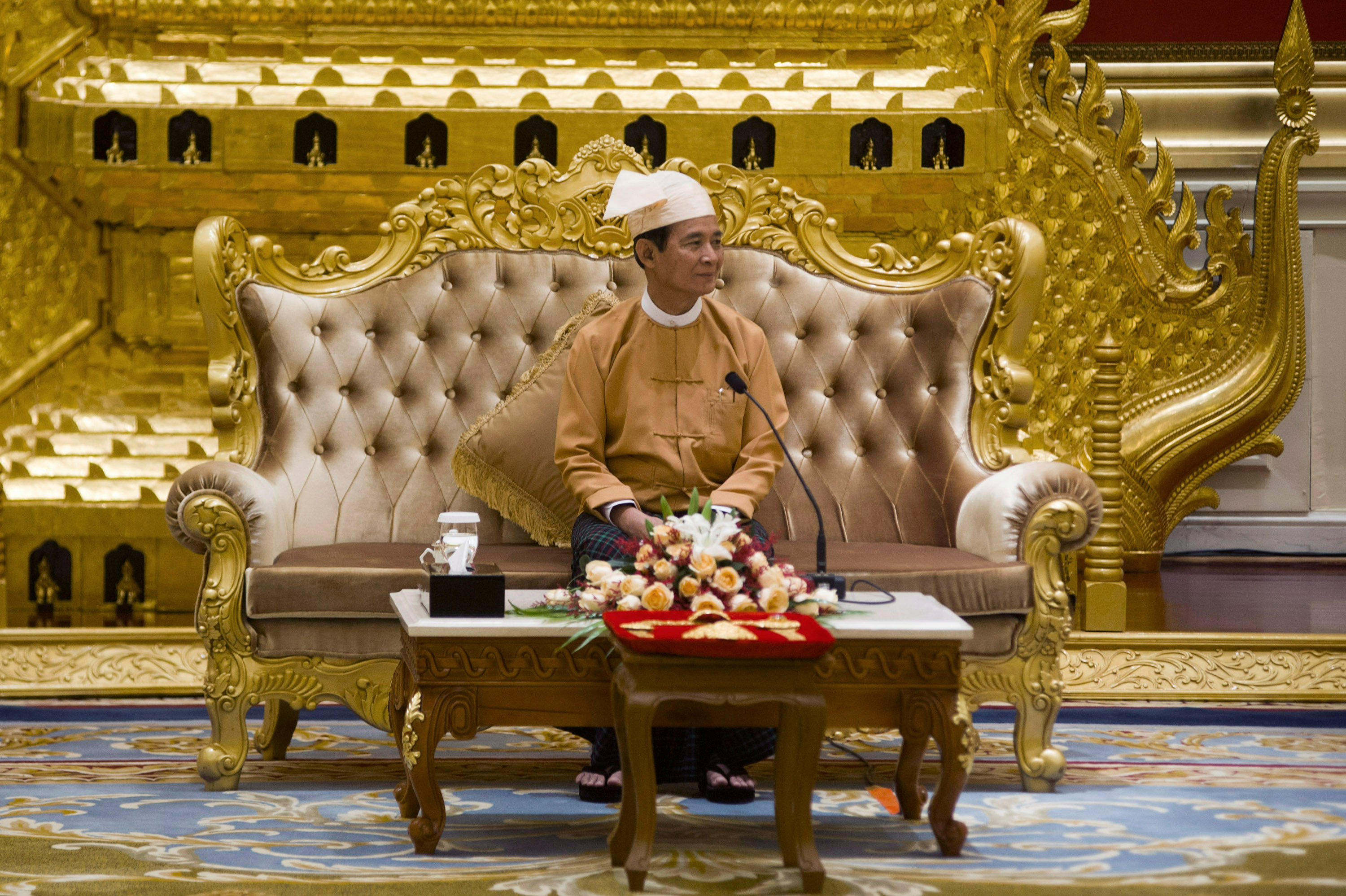 缅甸新总统温敏宣誓就职(6)