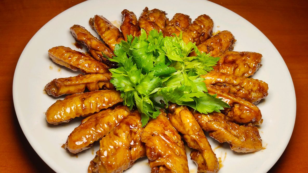 可乐鸡翅正确做法!做好这关键2步,鸡翅嫩滑、色泽艳丽、咸甜适中