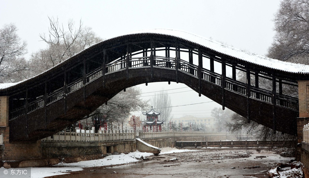 "渭水长虹" 渭源灞陵桥,一座古典纯木结构卧式悬臂拱桥