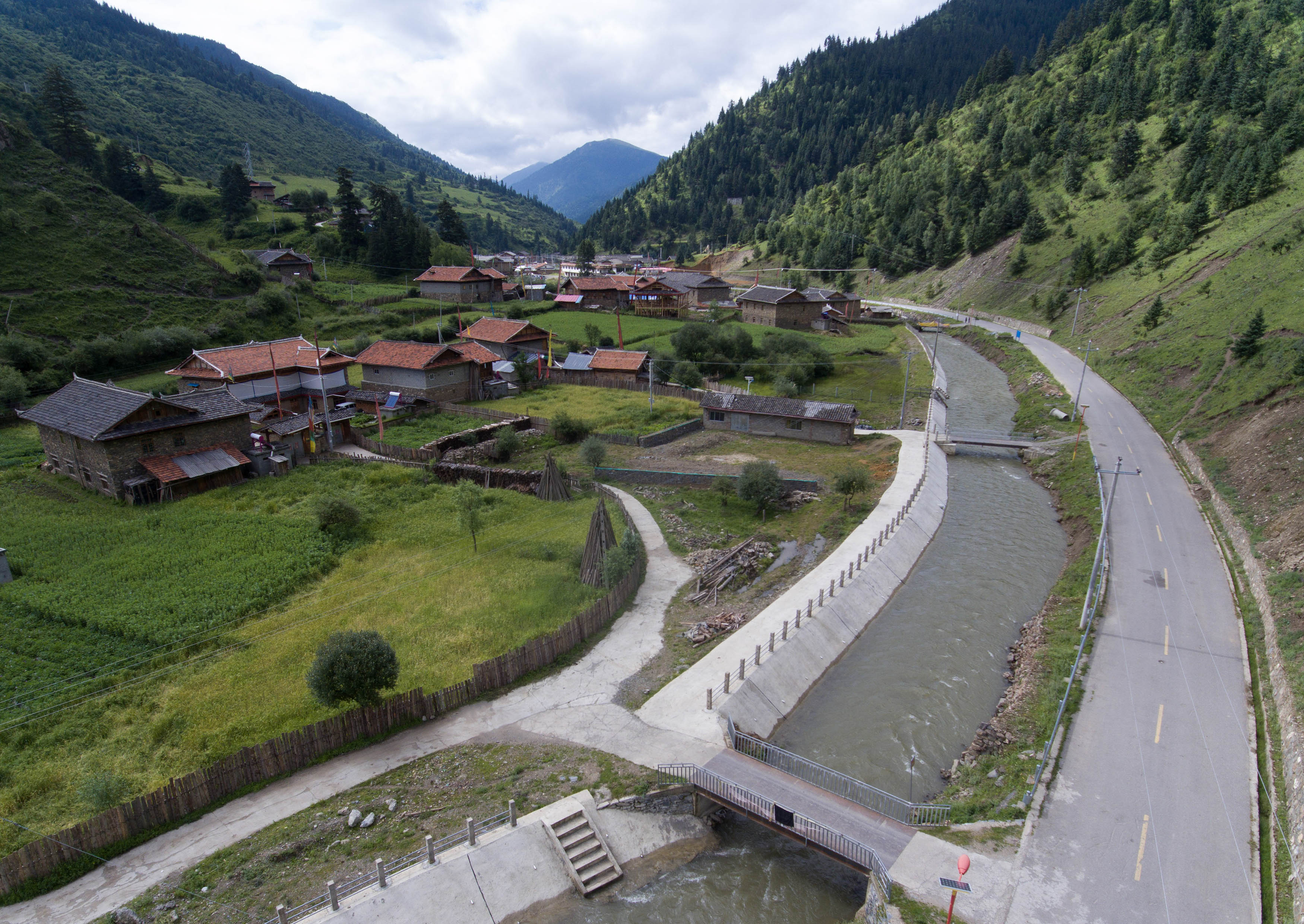 探访岷江源:公益岗位助推生态扶贫(3)