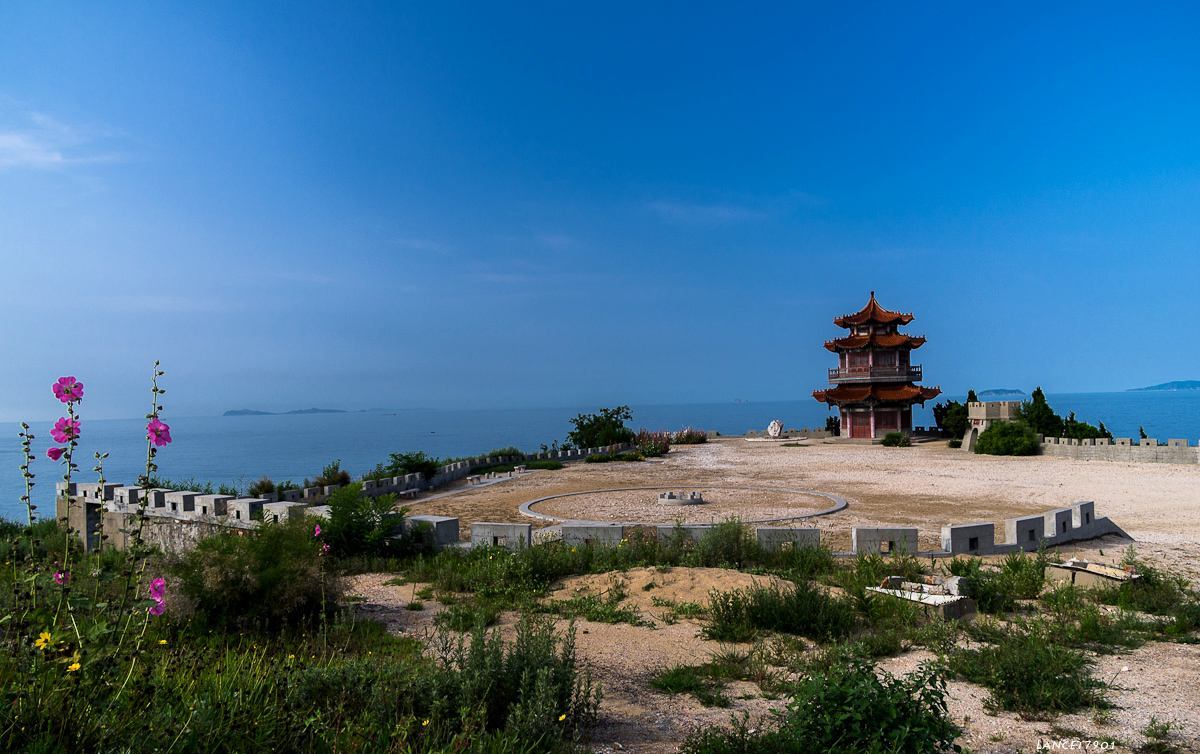 飞仙姑射不通墨,更倚晴空瑟瑟云——长岛仙境源