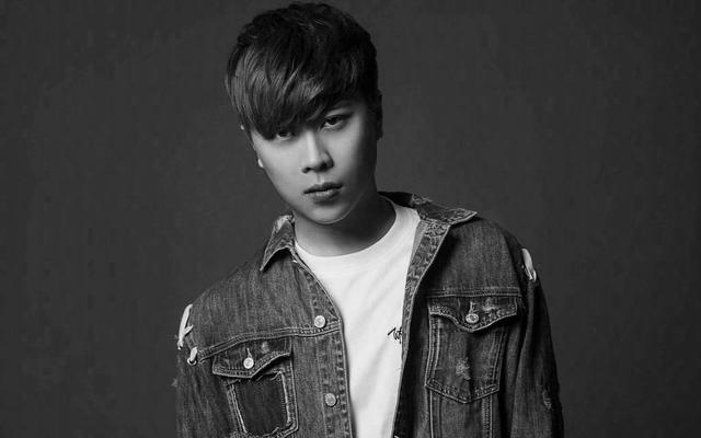 卢本伟复播失败,斗鱼被喷,奇排"5yb.in"网友怒刷一星差评泄愤