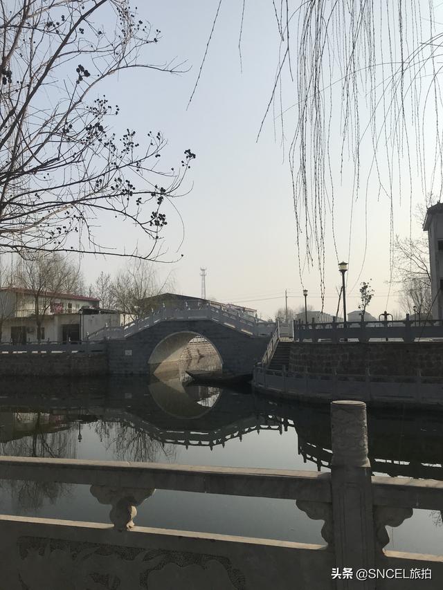 美丽的漯河胡桥村,村里小桥流水,景色很美!