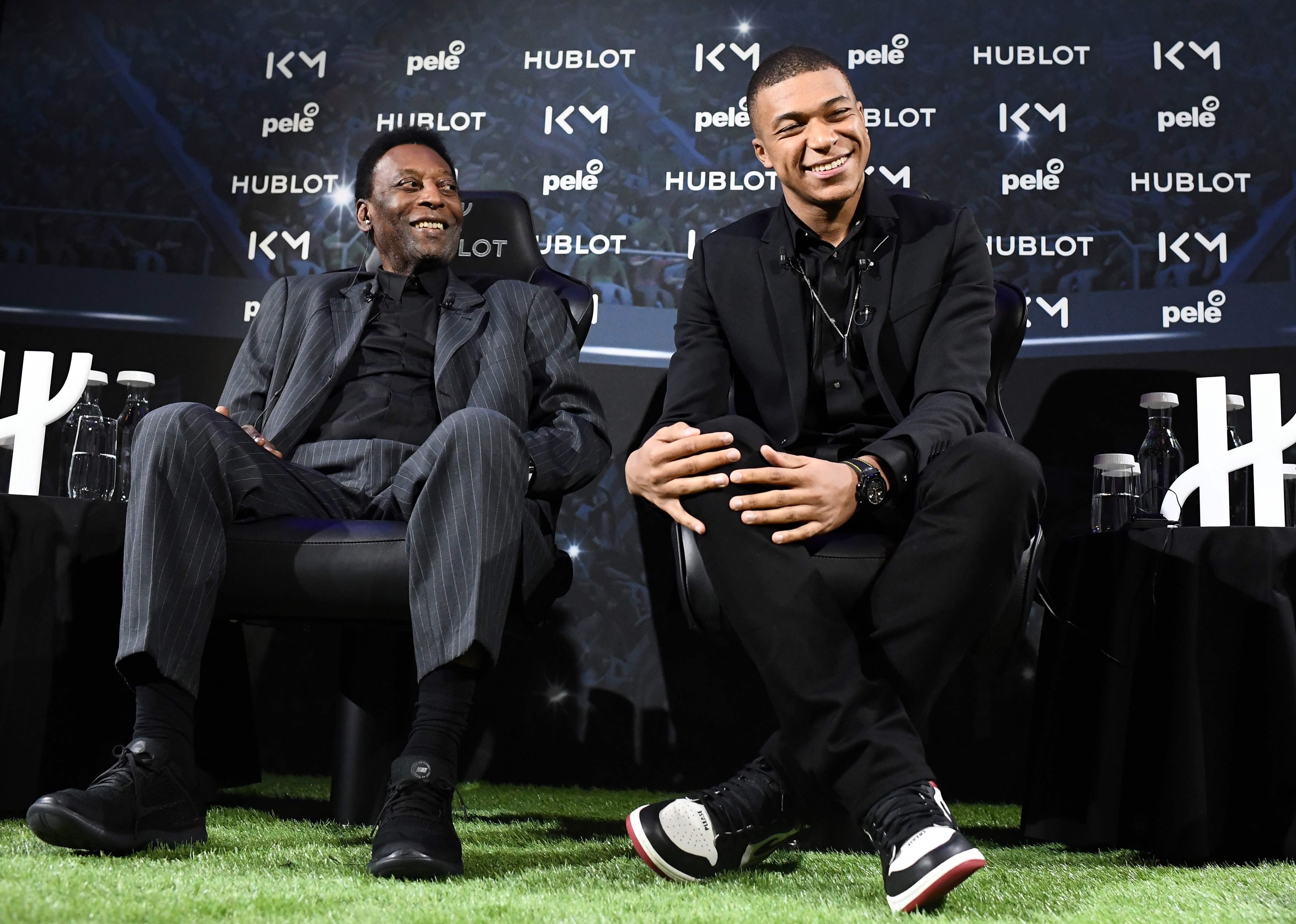 足球——贝利与姆巴佩巴黎同框(2)