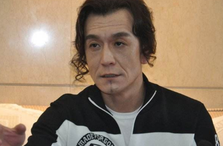 李咏生前千万豪宅曝光,出行座驾保时捷,网友:还是身体重要