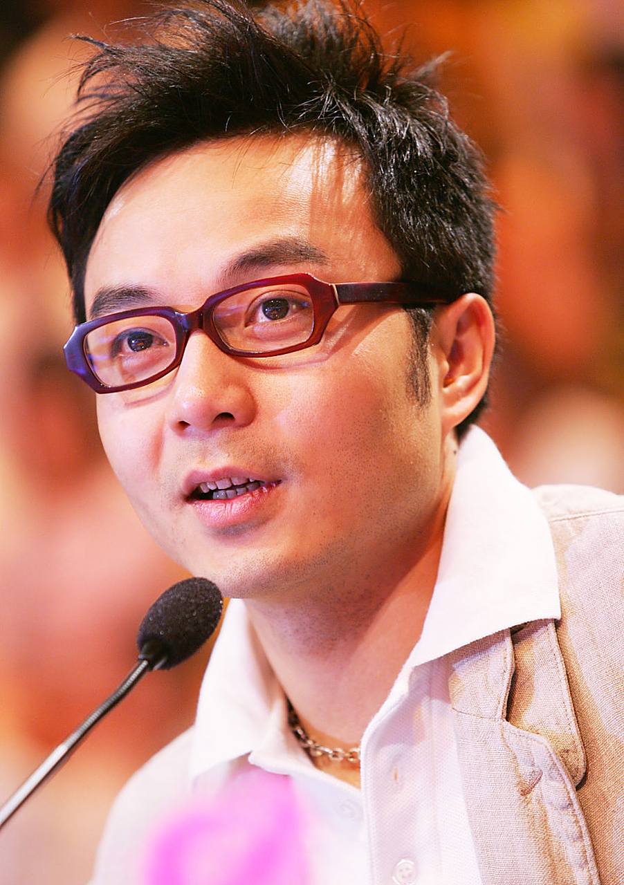 汪涵,这个名字可以说是中国娱乐圈的传奇人物