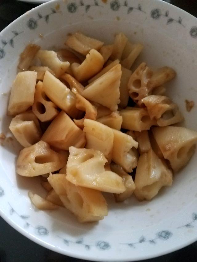 简单易做的家常焖藕,这样做出来的焖藕即好看又好吃