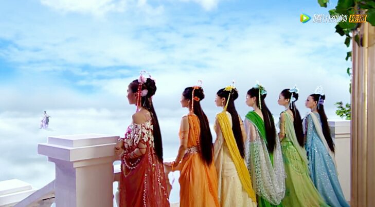 《欢天喜地七仙女》:几位公主站在一起就是一道美丽的
