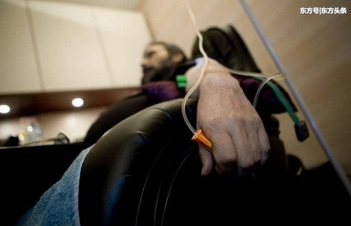 荷兰老太安乐死注射到一半突然反抗,被拒后继续执行致死