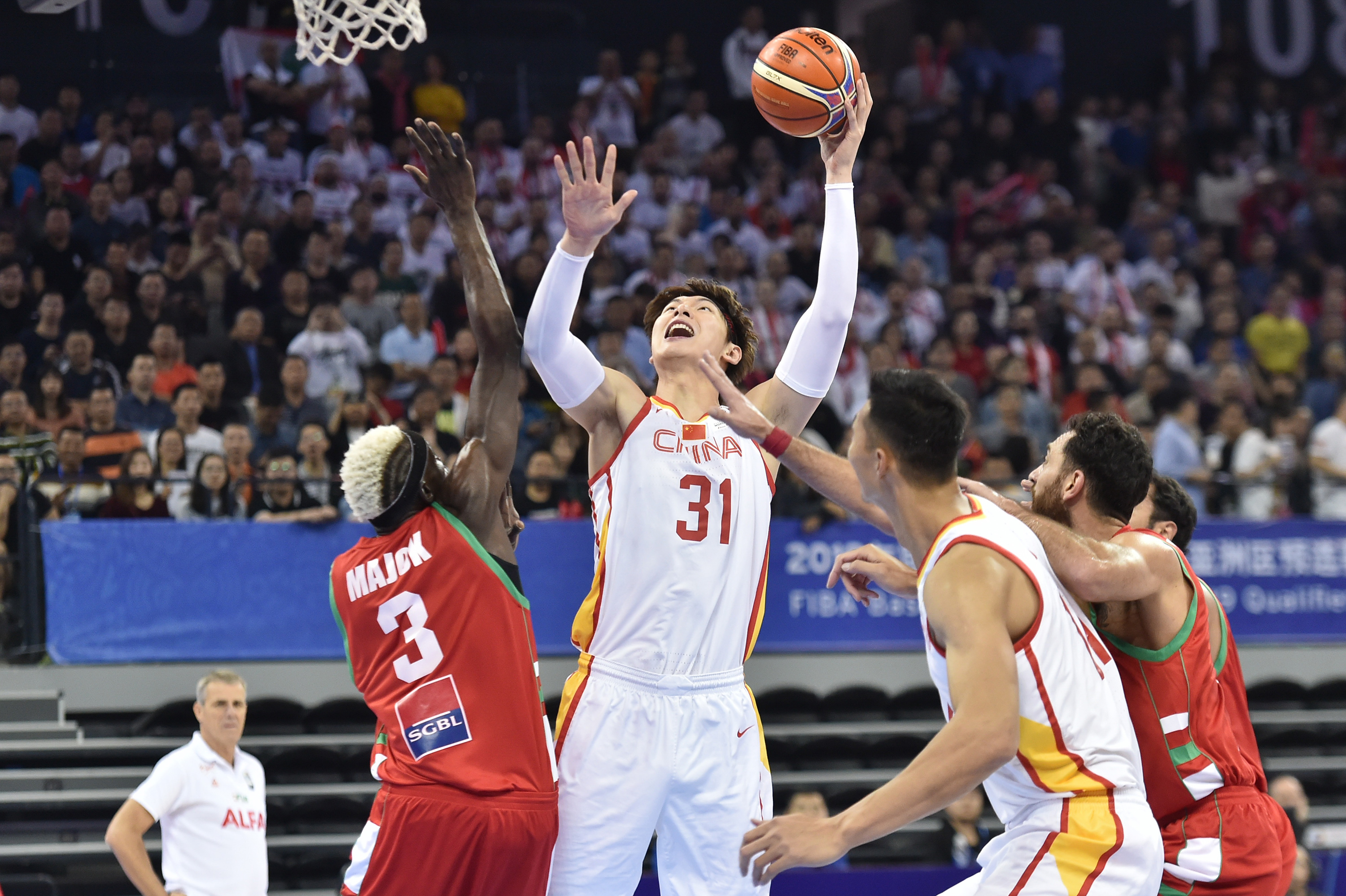 篮球——男篮世界杯预选赛:中国战胜黎巴嫩