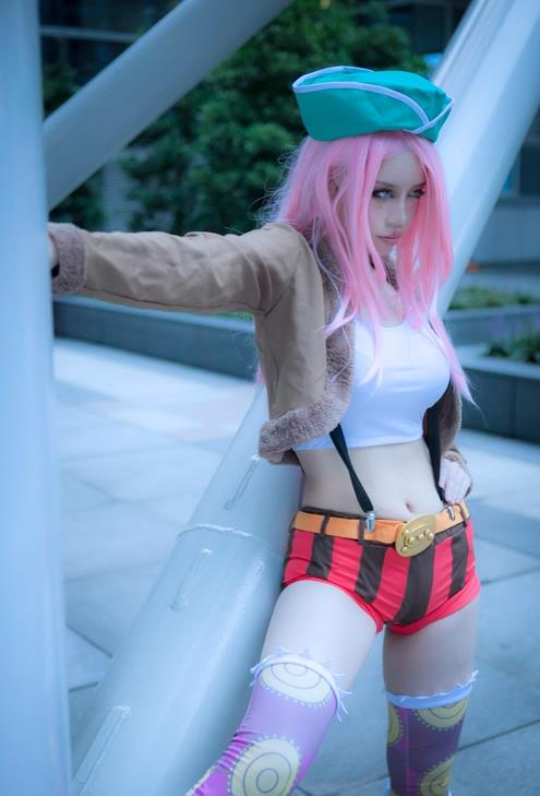 图为巴基.海贼王cos,网友:波尼大姐,我没抢你肉,别瞪我了好吗?