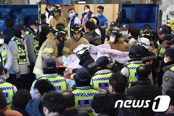 韩国世宗医院发生火灾,造成41人死亡,170多人死伤