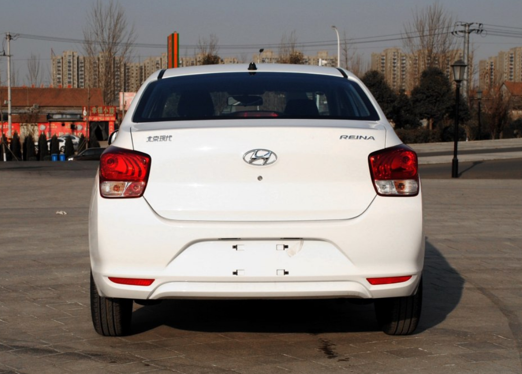 品鉴现代瑞纳精致外观