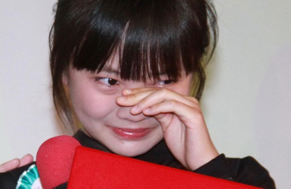 遭遇过"校园暴力"的明星,热巴被推进水沟,她被同学捆绑拖行!