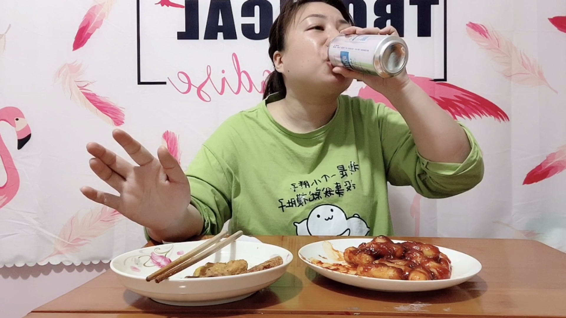 160斤的胖妞爱吃高热量食物,胖了整整十斤,嫁不出去了