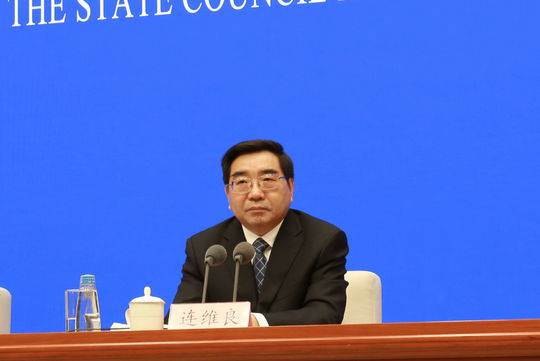 国家发改委副主任:分情形制定出台对冲疫情影响的政策措施